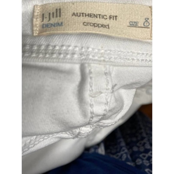 J Jill White Denim Jeans Sz 8 Cropped Authentic Fit Cutout Embroidery - Picture 4 of 4